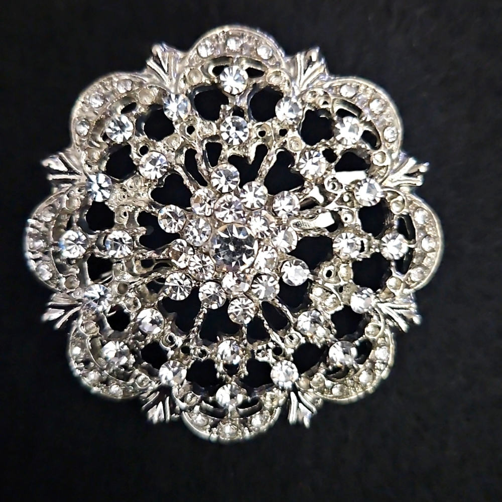 Star Burst Rhinestone Brooch